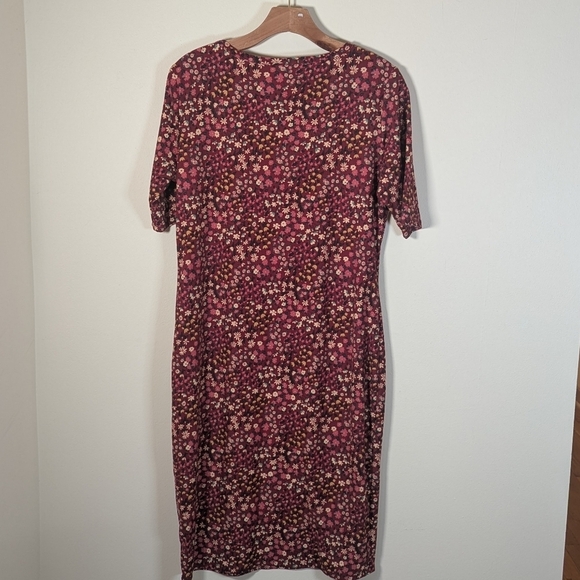 🌼LuLaRoe Burgundy Bloom Julia Dress – Comfy Meets Cottagecore Vibes 🌺✨ - Picture 3 of 6